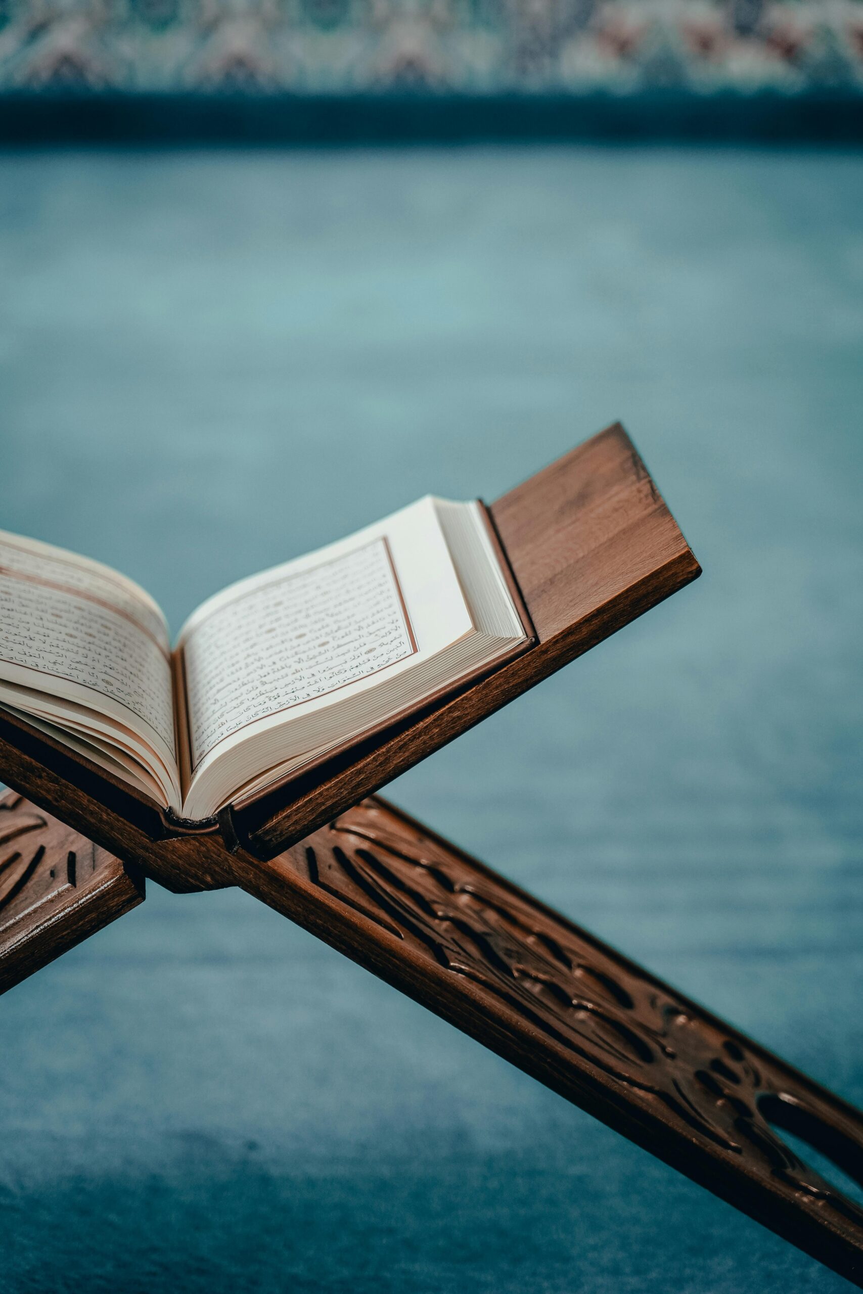 5 Timeless Financial Lessons from Surah Kahf Every Muslim Should Know Featured Image