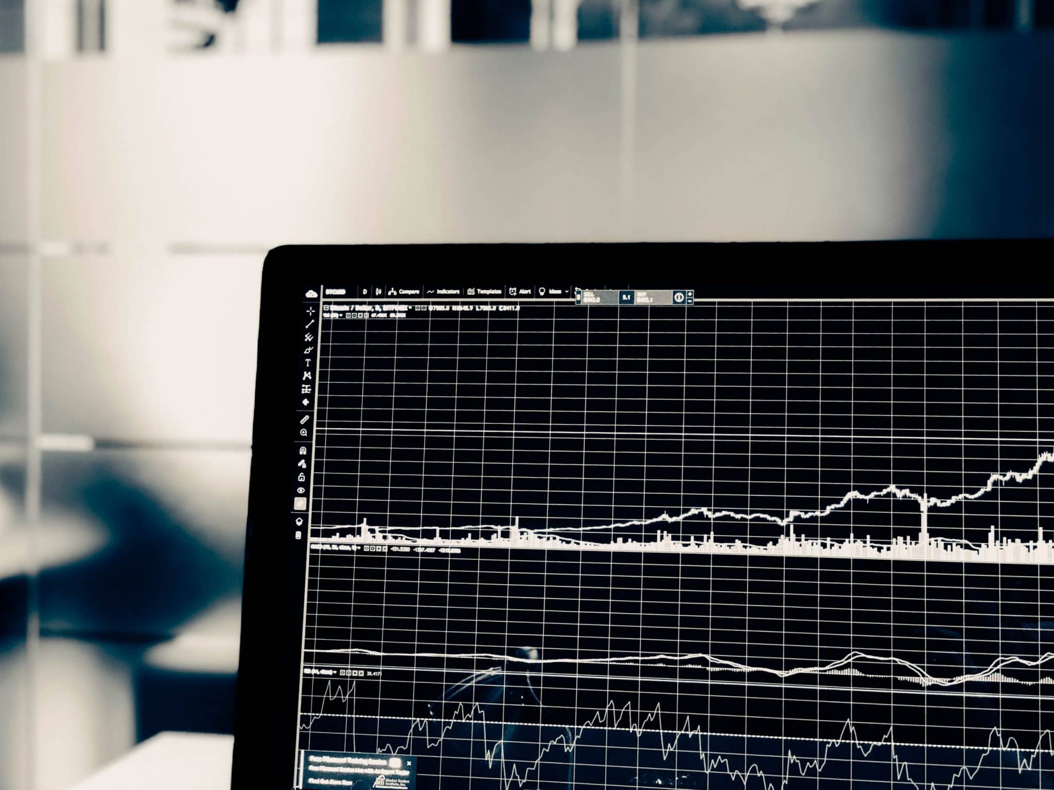 Low-Cost Brokers Compared: T212, M1 Finance, DEGIRO and others Featured Image
