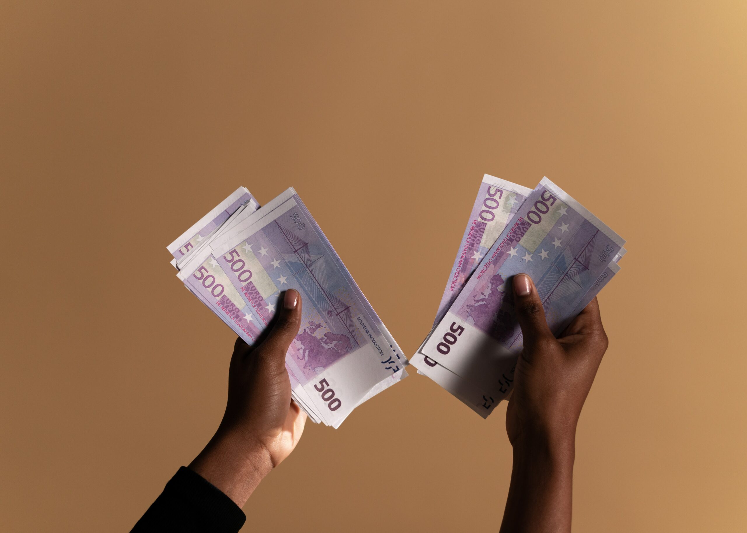 Is it Wrong to be Rich in Islam? | Islamic Whitepaper Featured Image
