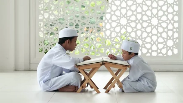 Image for 5 Times the Qu’ran Taught Me Wealth Secrets