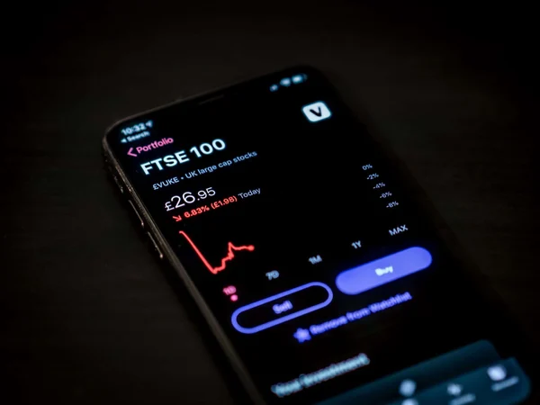 Image for How does a zero-fee broker (like Robinhood or T212) actually make money?